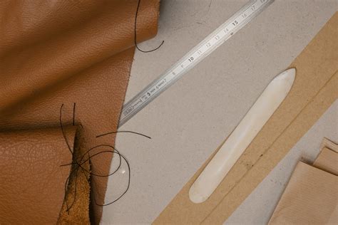 who repairs hermes leather in chicago